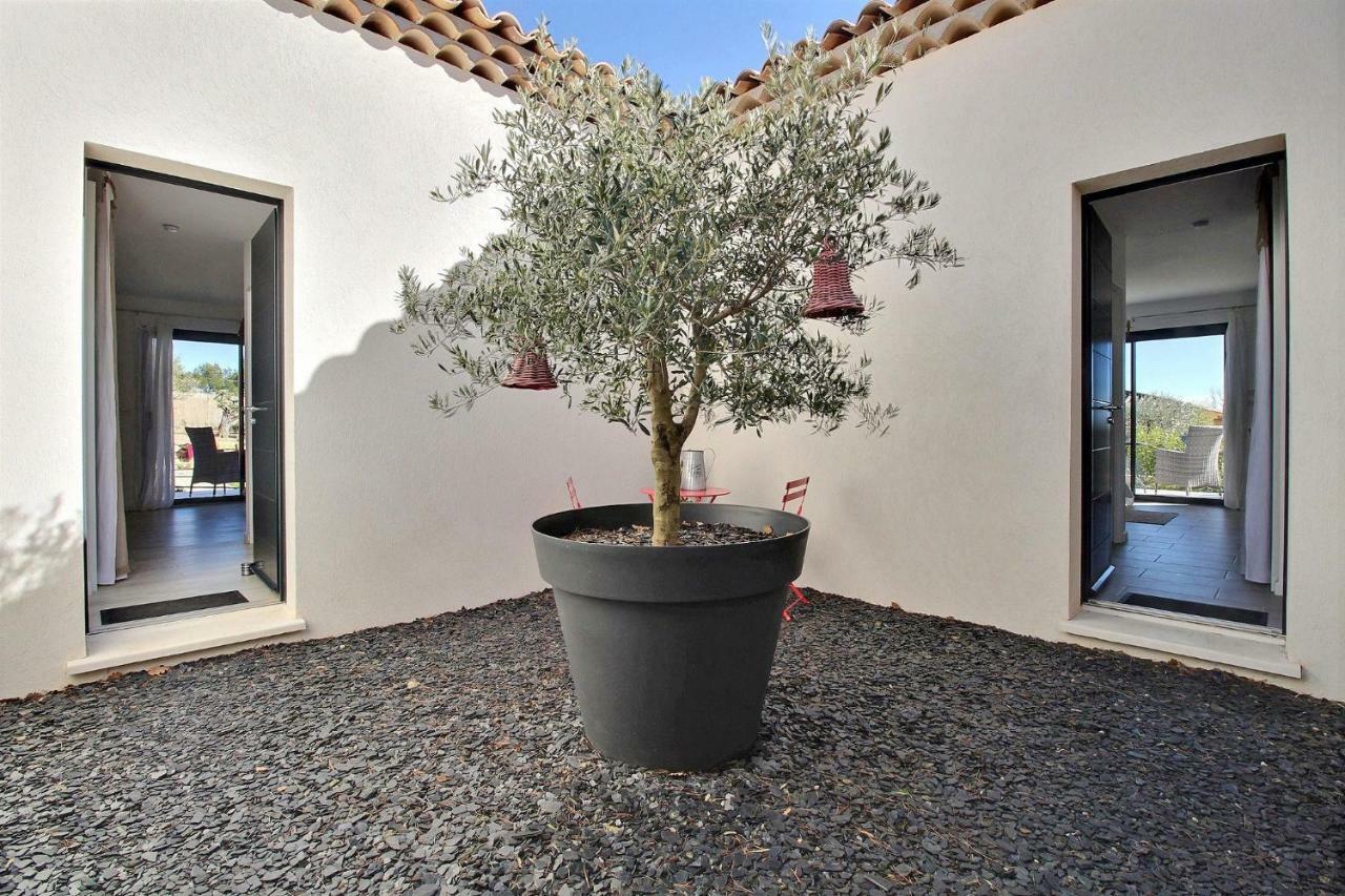 La Villa Aux Oliviers 弗莱约斯克 外观 照片